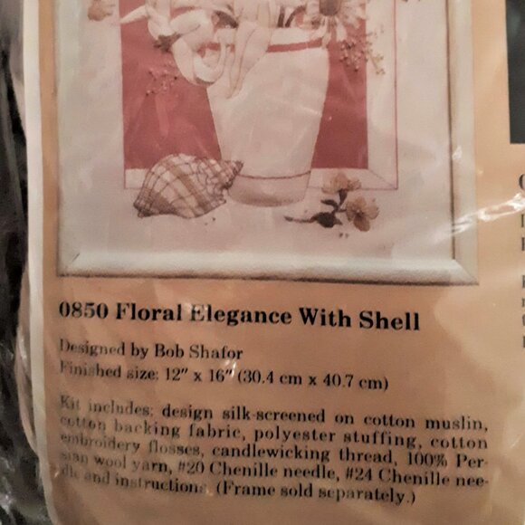 Creative Circle Floral Elegance with Shell #0850 Vintage - Picture 2 of 3